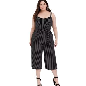 Torrid Black & White‎ Striped Crop Knit Jumpsuit Size 3